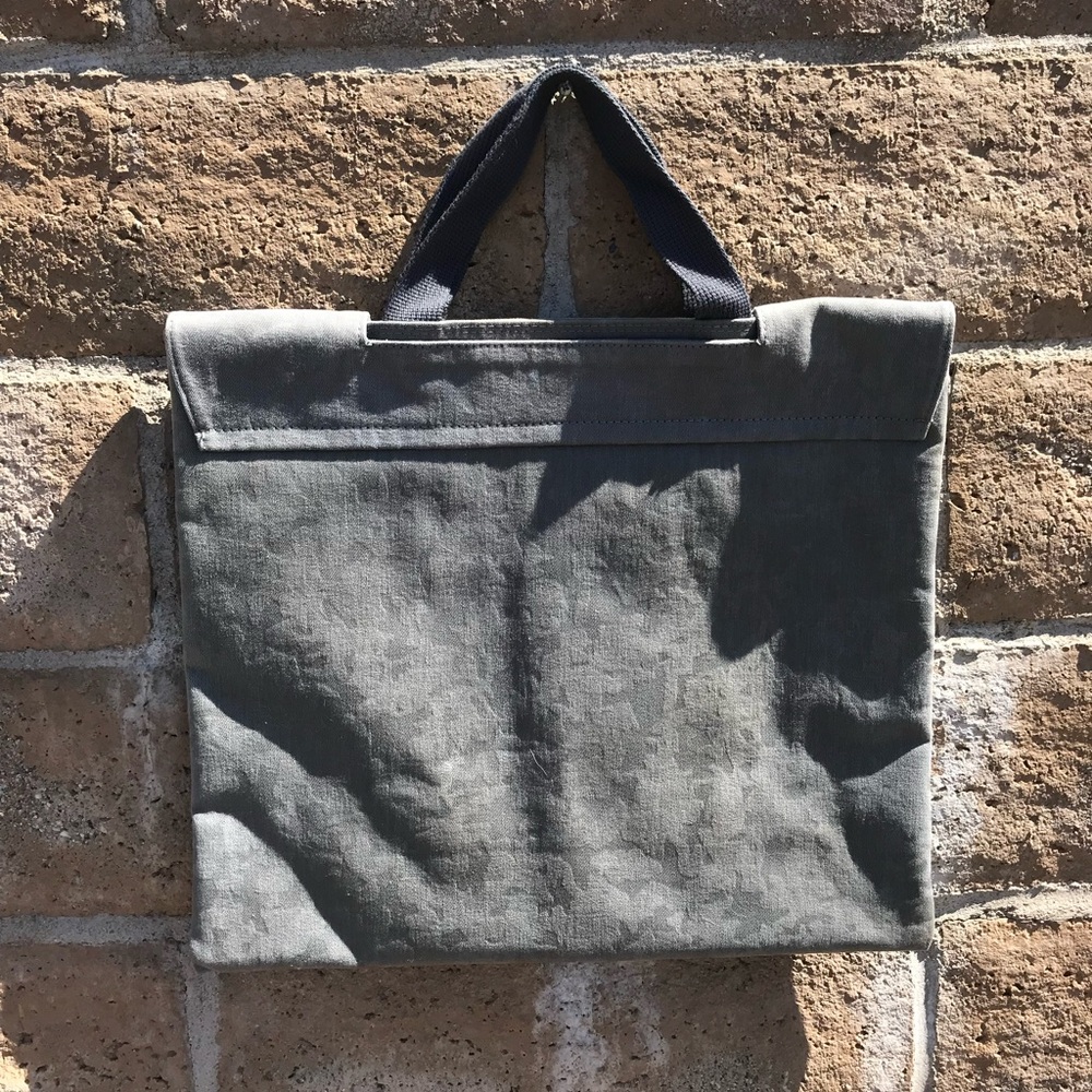 Kwani Flap Tote Bag Gray - Picture 3 of 6